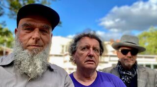 Erwin Ditzner (v.l.), Helmut van der Buchholz und Oliver Augst haben einen Audioguide entwickelt, mit dem man die Touren virtuell erleben kann.