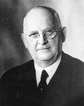 Erst von US-Soldaten ernannt, dann gewählt: OB Josef Braun.