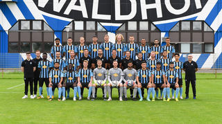 Das Mannschaftsfoto des SV Waldhof für die kommende Drittliga-Saison.