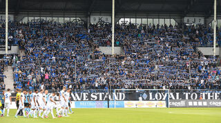 Viele Fans des SV Waldhof, die am 24. Juli beim Saisonauftakt gegen Magdeburg auf der Osttribüne waren, haben wegen eines Corona-Falls eine Mail vom Gesundheitsamt bekommen.