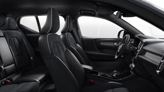 mid Düsseldorf - Der Innenraum des Volvo XC40 Recharge T5 bietet Komfort auf gehobenem Niveau.