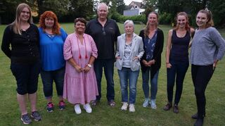 Der VfH-Vorstand (v.l.): Sabine Ridinger, Manuela Berger, Michaela Strauß, Richard Strauß, Jutta Leiske, Kerstin Seitz, Lilia Foitzik, Delia Rieger.