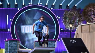 Alex mit seinem Border Collie "Mojito" in Runde 1 des Finales.