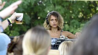 Djane Vlada wurde in Moskau geboren und stand am Samstag in Ludwigshafen am Plattenteller vor begeisterten Musik-Anhängern.