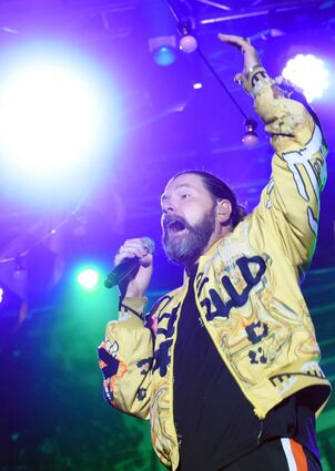 Rea Garvey lässt beim vorletzten Konzert des 5. Zeltfestivals Rhein-Neckar keine Wünsche offen.