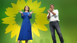 Die Bundesvorsitzenden der Grünen, Annalena Baerbock und Robert Habeck, bei der Wahlparty in Berlin.