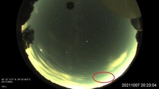 Die Aufnahme einer automatischen Meteorkamera der Sternwarte Welzheim zeigt den Feuerball über Süddeutschland.