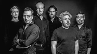 Spielen am 18.10. in der Alten Feuerwache (v.l.): Konrad Hinsken, Matthias Debus, Johannes Stange, Jörg Teichert, Christian Huber und Jo Ambros.