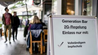 In Baden-Württemberg gilt seit Freitag ein neues 2G-Optionsmodell. Eine Umfrage bei Handel, Gastronomie, Kultur und Sport ergab jedoch, dass mit einer Nutzung dieser Möglichkeit wohl nur in wenigen Fällen zu rechnen ist.