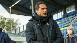 Wer ist nach dem schweren Corona-Ausbruch im Team körperlich bereit für Profifußball? Diese Frage stellt sich Waldhof-Trainer Patrick Glöckner.