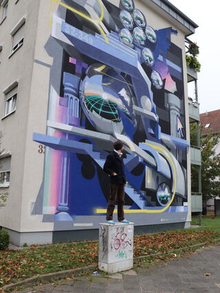 „Stairway To Heaven“ (2020) von BOND TRULUV in der Zeppelinstraße 32-34.