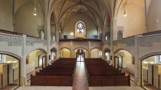 Die Lutherkirche in der Neckarstadt ist schon umgenutzt und umgebaut als Diakoniezentrum mit Arbeitslosentreff und Internetcafé.