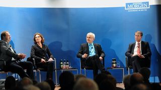 Beim „MM“-Wahlforum im März 2014 stellen sich Bürgermeister Michael Kessler (r.)) und Herausforderer Günther Heinisch (l.) den Fragen der „MM“-Redakteure Anja Görlitz und Martin Schulte.