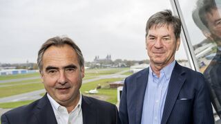 Rainer Zotz (l.) löst zum Jahreswechsel seinen Vorgänger Roland Kern (r.) als Geschäftsführer der Speyerer Flugplatzbetreibergesellschaft FSL ab.