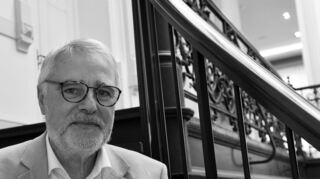 Der Mannheimer Schriftsteller Walter Landin am 11. September 2018 bei seiner Buchvorstellung "Späte Schatten" im Städtischen Leihamt.