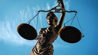 Eine Statue der Justitia. Auch das Rechtswesen wird immer mehr digitalisiert.