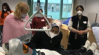 14 türkische Ausbilderinnen in der Alten- und Kinderpflege bildeten sich an der Mannheimer Akademie für soziale Berufe.