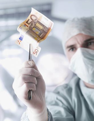 In einem Gesundheitssystem, das zu stark auf Gewinnmaximierung ausgerichtet ist, bleibt der Mensch auf der Strecke.