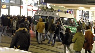 Am Montag waren 800 Menschen in der Innenstadt zusammengekommen.