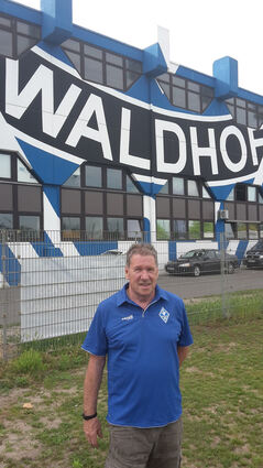 Im September 2021 feierte Hans Paul Metz sein 50-Jähriges als Mitglied des SV Waldhof-Mannheim. Jetzt wird er 70 Jahre alt.