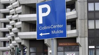 Die gute Nachricht von den Mannheimer Parkhausbetrieben beim SPD-Termin: Die Mulde kann zunächst weiterhin für Kurzzeitparker genutzt werden.
