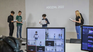 Auch Beiträge von Schülergruppen – hier die Theater AG der Wilhelm Wundt-Realschule – waren Teil des Programms.