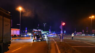 Zeitweise war ein Streckenabschnitt für den Feuerwehreinsatz gesperrt.