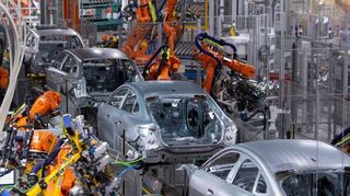 Der Fahrzeugbau ist bei den Innovationsausgaben Spitzenreiter.