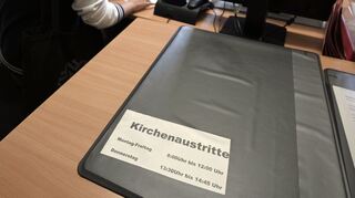 In Mannheim gibt es für Kirchenaustritte, anders als auf diesem Agenturbild, keine speziellen Zeitfenster. Es gelten die üblichen der Bürgerdienste.