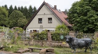 In diesem Gebäudeteil des Alten Kohlhofs auf dem Königstuhl ist das Sterne-Restaurant „Oben“ untergebracht.