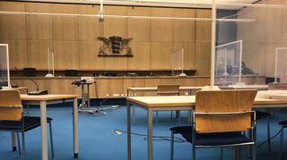 Im Saal 1 hat am Dienstagmorgen der Prozess gegen einen 47-Jährigen aus dem Kosovo begonnen.