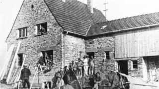 1930er Jahre: Bau der IG-Siedlung in Rheinau-Süd. Die örtlichen Straßen werden damals nach Kolonialisten benannt. Das wird erst jetzt korrigiert.