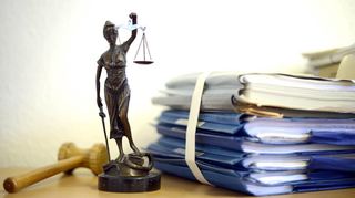 Der Angeklagte hatte eine Gießener Ärztin, die Schwangerschaftsabbrüche vornimmt, unter anderem als „Auftragsmörderin“ bezeichnet.