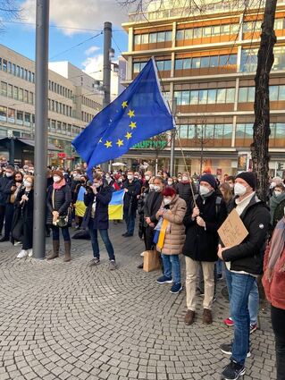 Am Donnerstagabend fand eine Kundgebung auf dem Mannheimer Paradeplatz statt.