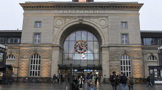 Am Mannheimer Hauptbahnhof kommt es zu Oberleitungsstörungen.