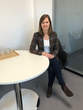 Eva-Maria Kreuzer, Abteilungsleiterin für Dienst- und Serviceleistungen der Stadt.