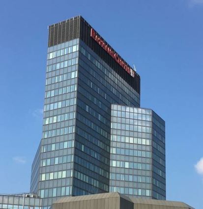Der Rathausturm steht vor dem Abriss, die Vorbereitung läuft.