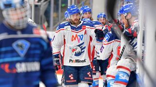 Mit seinem zweiten Tor des Abends rettete Andrew Desjardins die Adler 71 Sekunden vor Schluss in die Verlängerung.