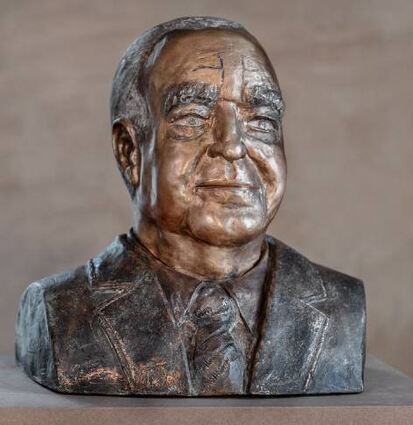 Die Büste von Helmut Kohl, ein Werk von Wolf Spitzer.
