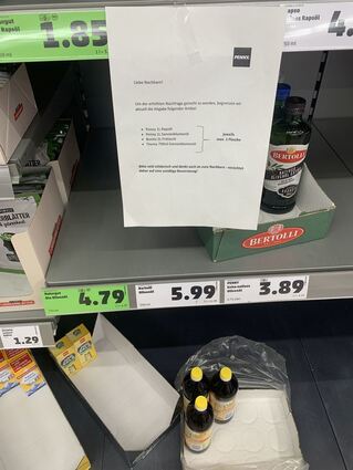 In einigen Mannheimer Supermärkten wurde die Abgabe von Öl und Mehl begrenzt.