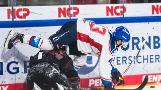 Ruslan Iskhakov obenauf: Der Stürmer schoss die Adler Mannheim zu einem 2:1-Sieg nach Verlängerung gegen Tim Fleischers Nürnberg Ice Tigers.