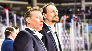 Wollen wieder mehr Engagement und Energie von ihrer Mannschaft sehen: Co-Trainer Mike Pellegrims (l.) und Chefcoach Pavel Gross.