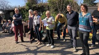 Die KVL-Vorsitzende Wiebke Hünermann-Neuert (v.l.) mit den Künstlern Hans-Michael Kissel, Ulrike Gölner, Gabriele Köbler, Jürgen Heinz und Stefanie Welk.