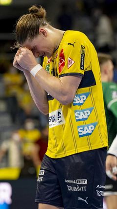 Juri Knorr spielte engagiert, war an einigen der schlechten Entscheidungen im ersten Durchgang aber ebenfalls beteiligt.