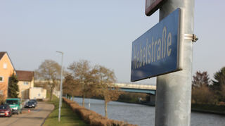 Für den Radschnellweg zwischen Mannheim und Heidelberg wird die Hebelstraße zur Fahrradstraße. Doch was wird aus den Autoparkplätzen?