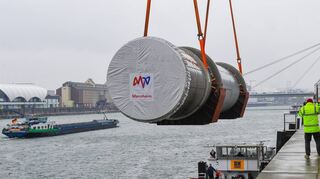 24 Meter lang, dreinhalb Meter dick und 110 Tonnen schwer – diese „Rohre“ sind das Herzstück der neuen Phosphor-Recycling-Anlage der MVV.