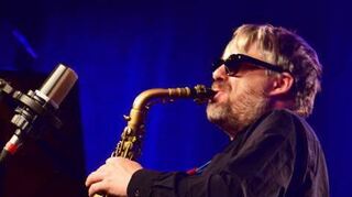 Wanja Slavin vom Felix Henkelhausen Quintett holt den Solistenpreis.