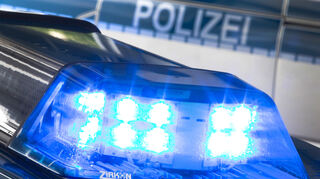 Die Ermittlungen der Polizei laufen derzeit. Hinweise von Zeugen wären sehr wichtig.