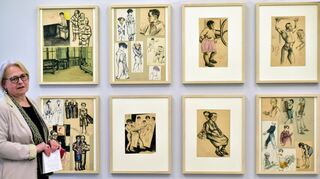 Inge Herold, stellvertretende Leiterin der Mannheimer Kunsthalle, hat die Ausstellung mit Werken von Hanna Nagel organisiert.