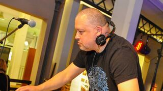 Hip-Hop-Legende DJ Haitian Star (Torch) war beim Gesprächs- und Dancefloor-Abend im Technoseum nicht nur Gast einer Diskussionsrunde, sondern sorgte anschließend auch für Musik.